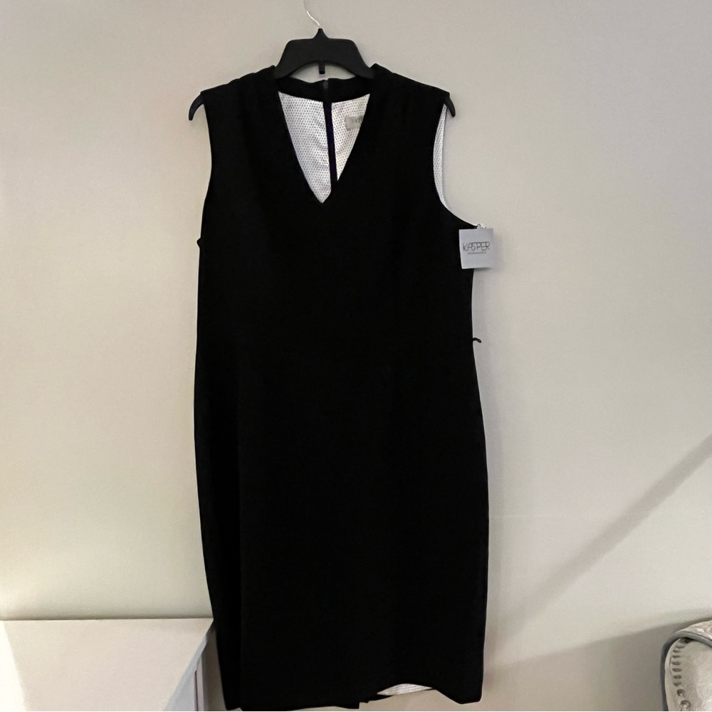 Kasper Black Sleeveless Sheath Dress V Neck‎ size 16 classic black dress